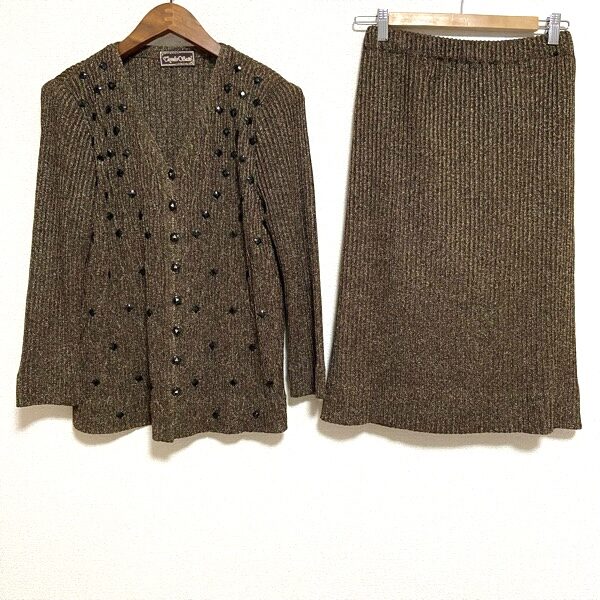 斉藤都世子のセットアップを買取しました ゴールドラメが輝かしい