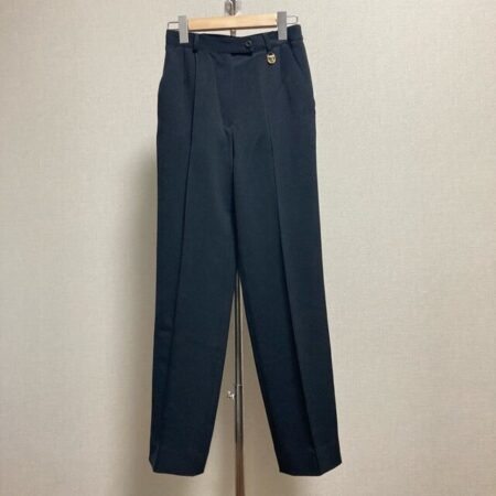 スマートにもなる ブラック＆ホワイトのパンツを買取しました