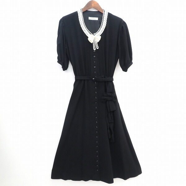 黒と白でくっきりしつつも可愛くなる カネコイサオのワンピースを買取しました