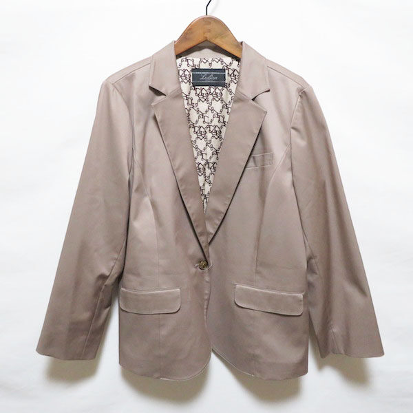 レリアンのジャケットを買取しました｜ゴールド感がエレガント