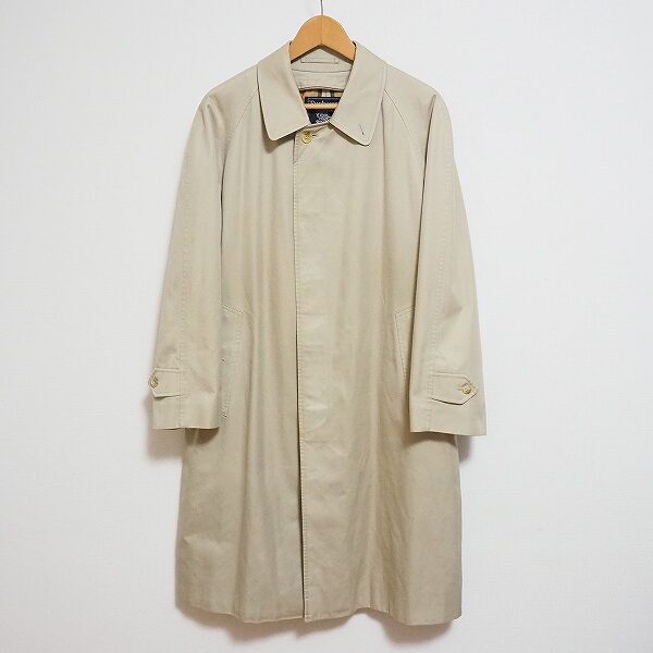 シンプルで優しい色味 バーバリーのコートを買取しました
