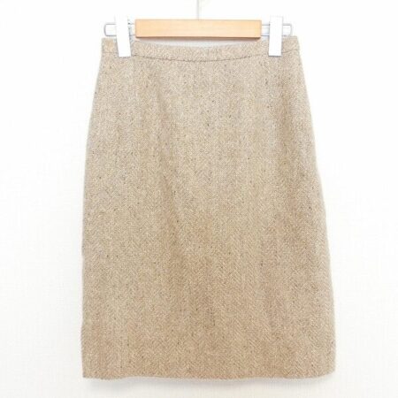 モヘヤとシルクの柔らかさがいい バーバリーのスカートを買取しました