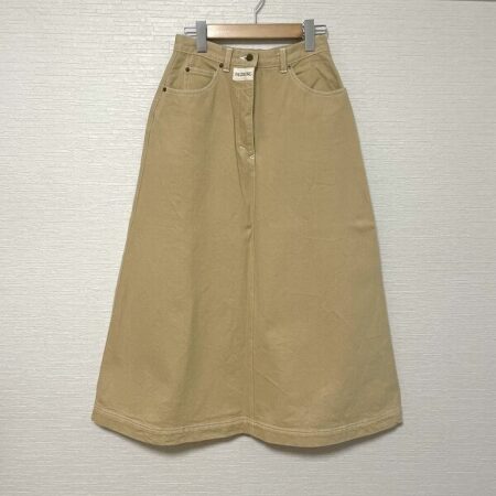 インゲボルグのスカートを出張買取ご利用のお客様より買取しました