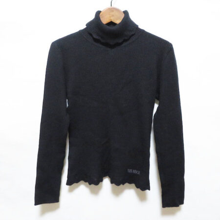 ピンクハウスのニットを出張買取ご利用のお客様より買取しました