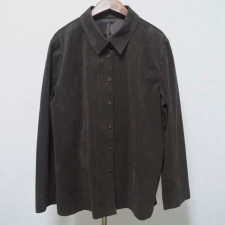 レリアンのこげ茶ブラウスを買取しました｜シャープな女性に