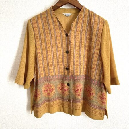 明るい辛子色がレア 三年坂のカーディガンを買取しました