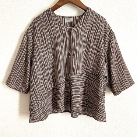 十彩 サンネンザカのカーディガンを買取しました｜味わいある雰囲気