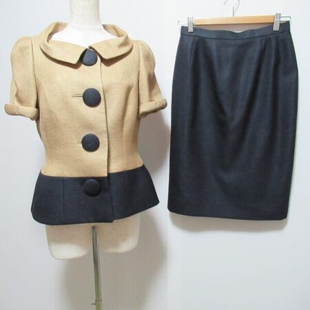 可愛らしく上品に ベラ 銀座マギーのスカートスーツを買取しました