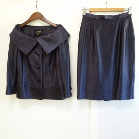 ベラのスカートスーツを店頭預り買取にて買取しました