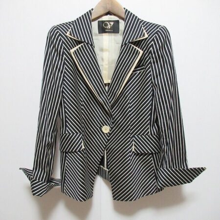 ベラ 銀座マギーのジャケットを買取しました｜ストライプならではのカッコよさが出ている