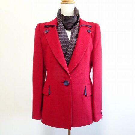 赤のカッコよさが際立つ ベラのジャケットを買取しました