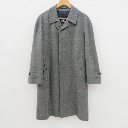 気楽に羽織れてカッコよさも出る バーバリーのコートを買取しました