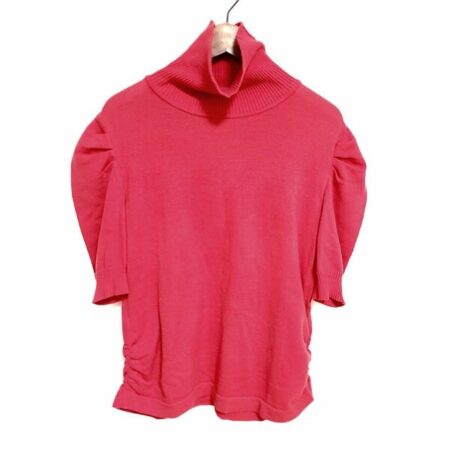 赤×ハイネックで温かみある存在に レリアンのニットを買取しました