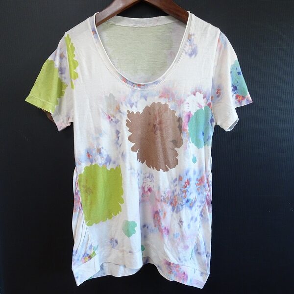 綺麗で芸術的なお洋服 イッセイミヤケハートのTシャツを買取しました