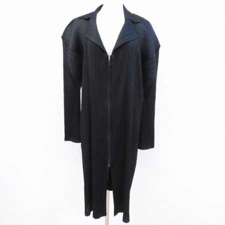 スラリと決まる プリーツプリーズのワンピースを買取しました