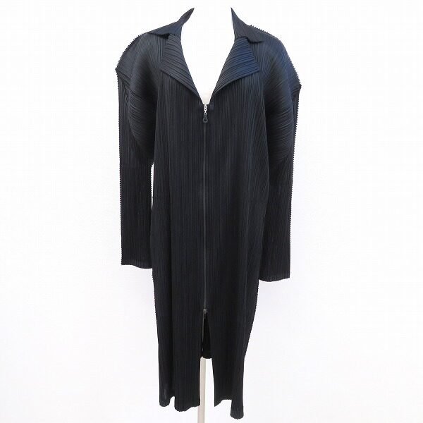 スラリと決まる プリーツプリーズのワンピースを買取しました