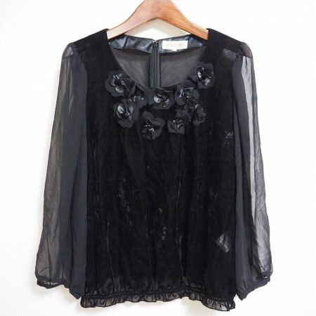 シースルーとベロアがありそうでない ユキトリイのカットソーを買取しました