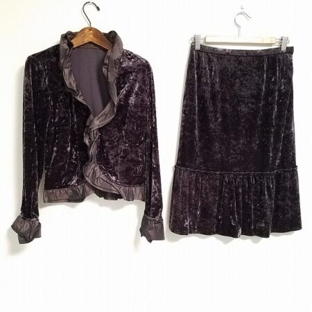 ベロアの輝きに満たされる レリアンのセットアップを買取しました