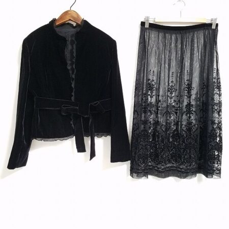 ベロア シルク レース 高級が詰まった｜レリアンのセットアップを買取しました