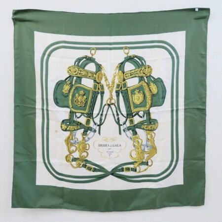 グリーンが映える エルメスのスカーフを買取しました